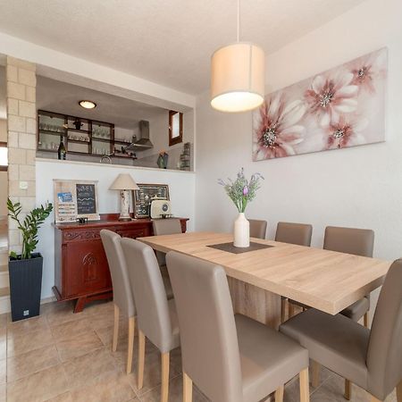 Scenic Sea View,Three Bedroom Villa With Pool Trogir Bagian luar foto