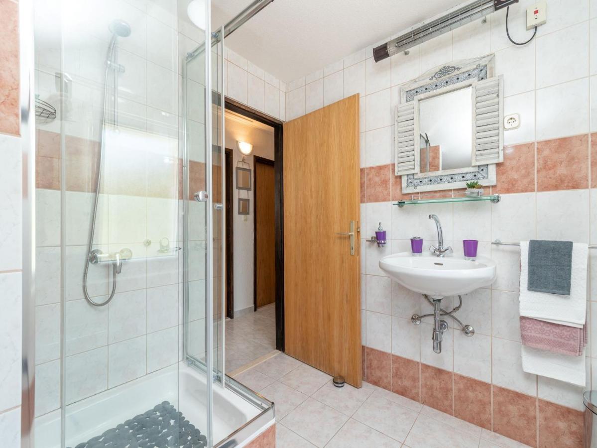 Scenic Sea View,Three Bedroom Villa With Pool Trogir Bagian luar foto