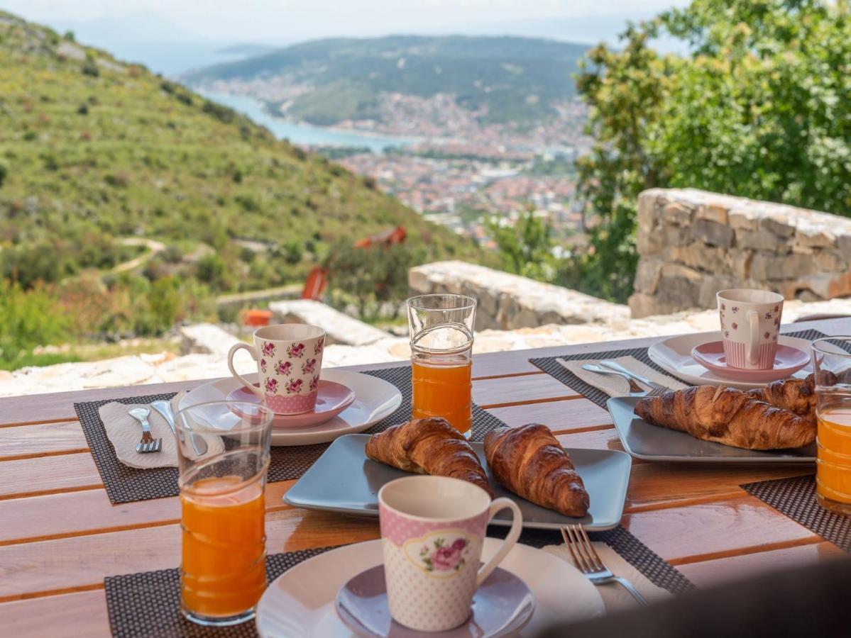 Scenic Sea View,Three Bedroom Villa With Pool Trogir Bagian luar foto